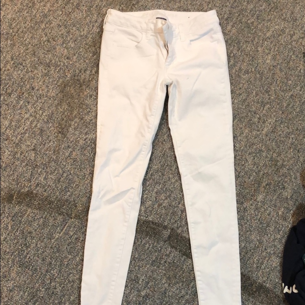 American Eagle White Skinny Jeans size 4